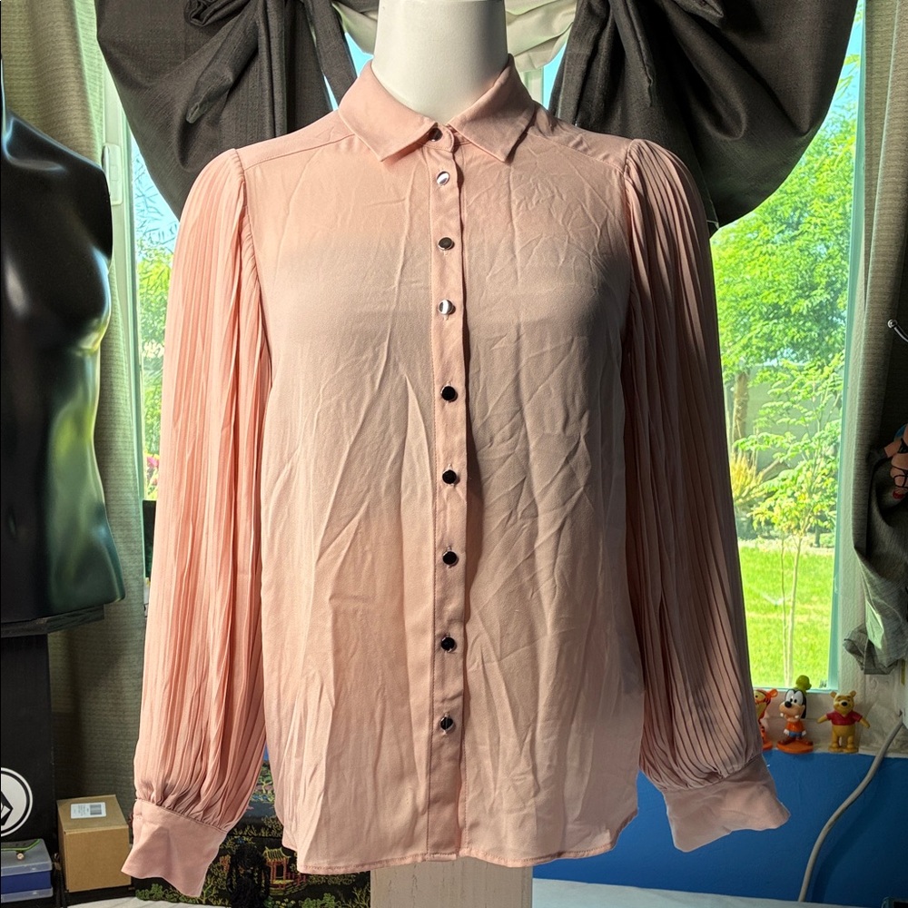 Tahari Blush Pink Pleated Long-Sleeve Button-Down Shirt